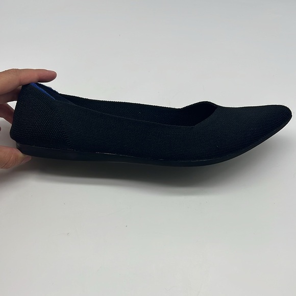 Rothy's - The Pointe Black Solid Pointed Toe Lightweight Classic Ballet Flats 8 - Picture 5 of 14